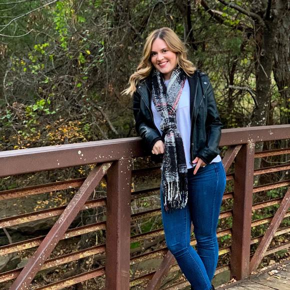 Meet your Posher, Brianna - Picture 1 of 1